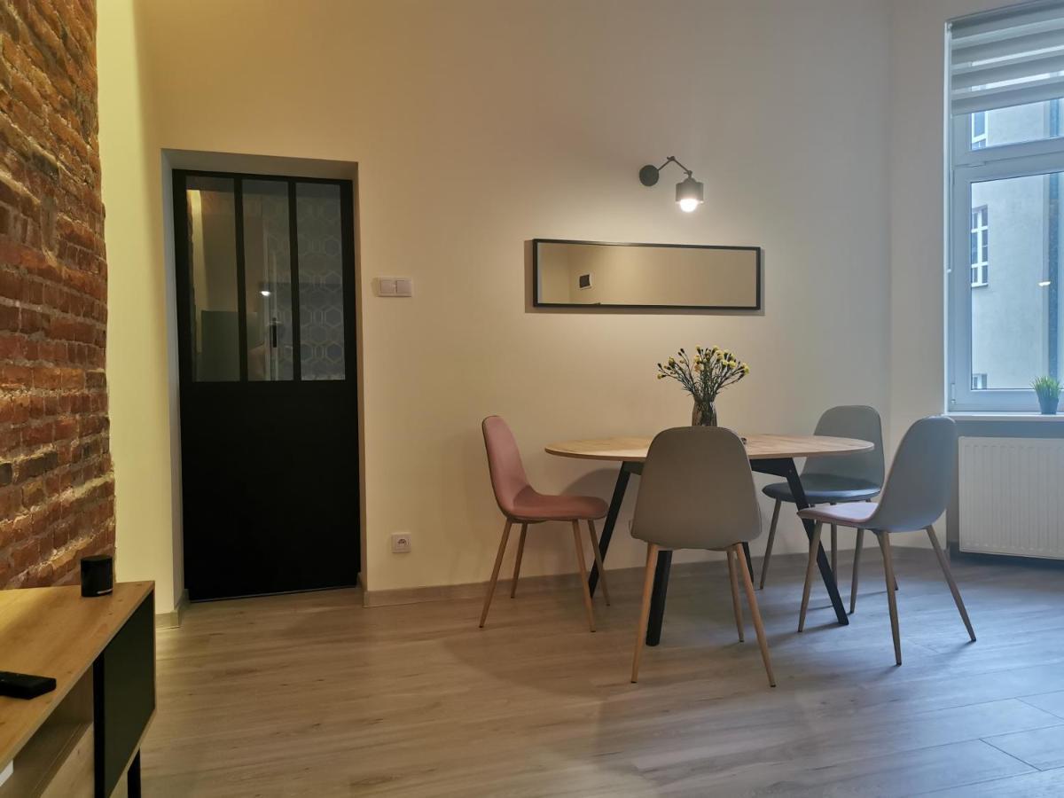 Duzy Komfortowy Apartament W Samym Centrum Przy Manufaktura I Piotrkowska, Blisko Zoo, Fala Lägenhet Łódź Exteriör bild