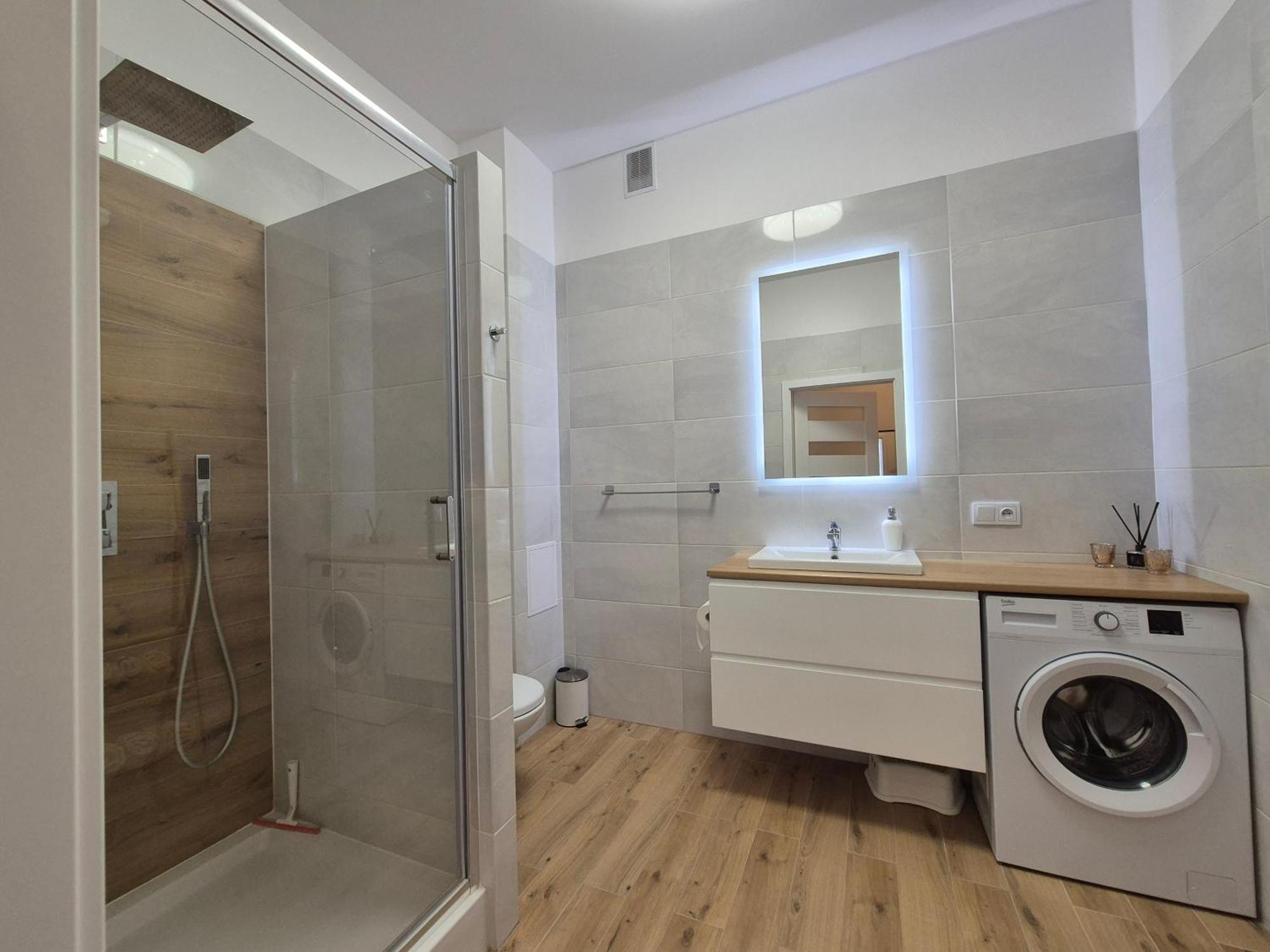 Duzy Komfortowy Apartament W Samym Centrum Przy Manufaktura I Piotrkowska, Blisko Zoo, Fala Lägenhet Łódź Exteriör bild